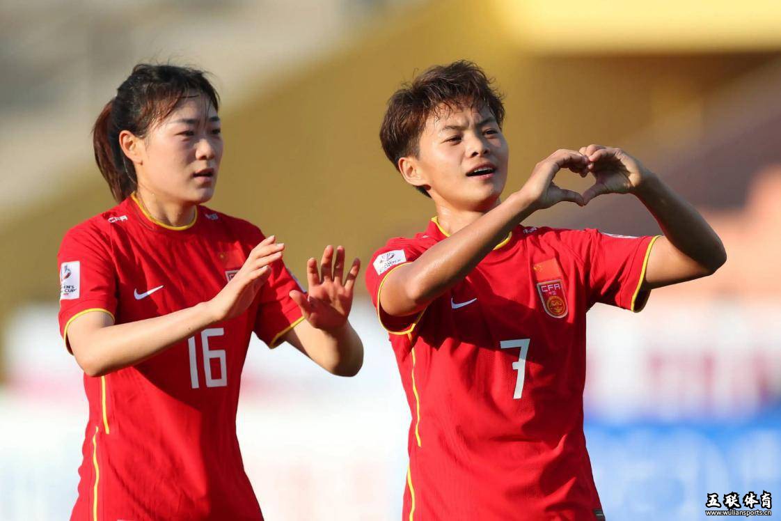 中国女足VS丹麦女足，“胜率”五五开？黄健翔指出问题的关键 。