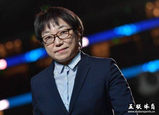 球队惨败水庆霞下课，陈婉婷将取而代之？孙雯表态：不会换帅。