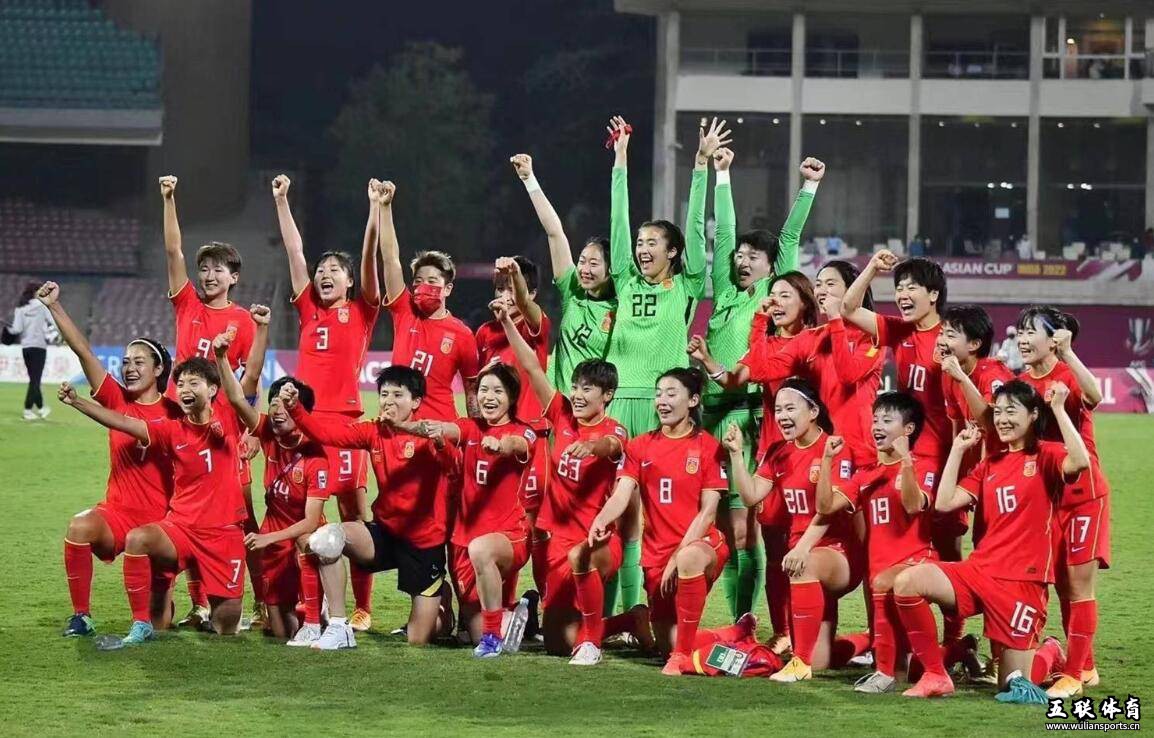 女足球员质疑国家队选人，受到大家同情，为什么男足不敢这样做？