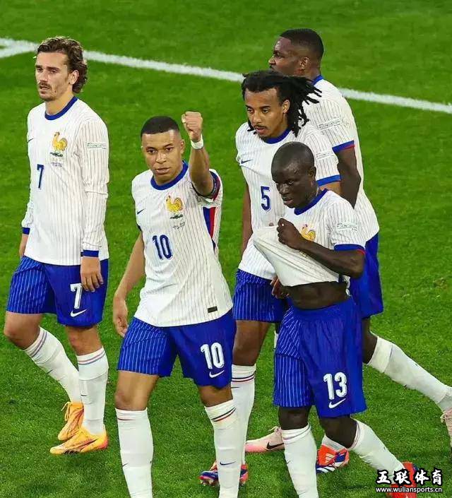 2024欧洲杯：法国vs波兰，姆巴佩紧急复出救主，波兰为荣誉而战！