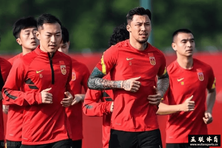 发！权威媒体曝出争议猛料：足协做出争议决定，球迷骂声一片。