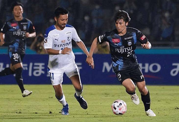 周日001日乙：磐城FC vs 秋田闪电，胜负比分深度解析，谁能全身而退。