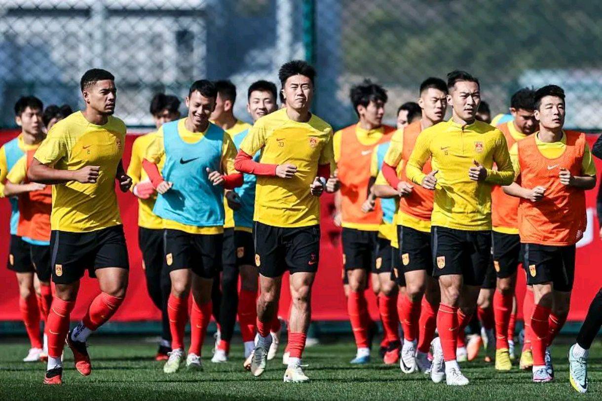 突发！归化球员无缘国足18强赛名单，又是资本再操作？