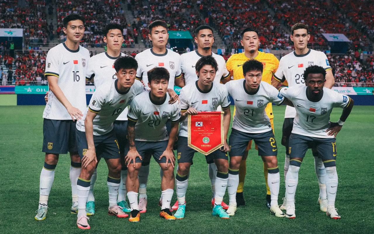 国足冲击18强赛：梦想与挑战并存，18强赛面对所有对手，我们该何去何从？胜负已注定。