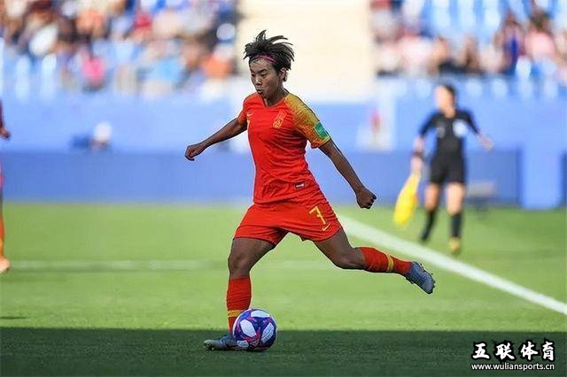 回顾王霜成功的背后：有辛酸的童年，从小被父母抛弃，更加懂得感恩