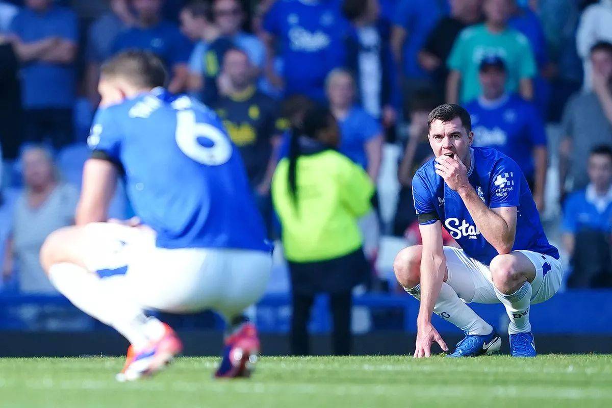 英超最惨队：87分钟还2-0，随后9分钟丢3球！3轮净胜球-8，垫底！