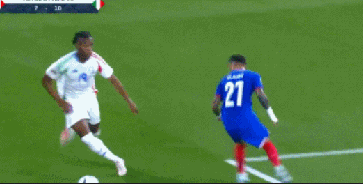 欧国联：意大利3-1逆转法国开门红，迪马尔科破门，蓝衣军团就势宣告回归。