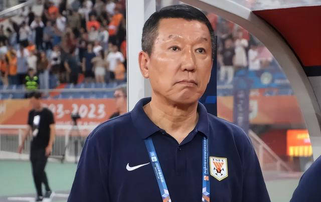 泰山队多名功勋球员遭终身禁赛，俱乐部前途引发广泛讨论
