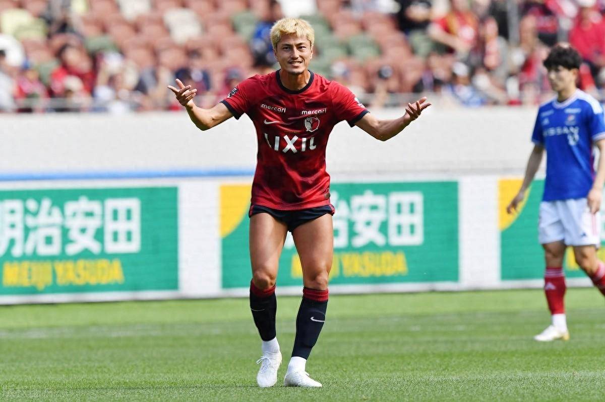 周六001日职：鹿岛鹿角VS福冈黄蜂，鹿岛鹿角主场力争胜拿3分！