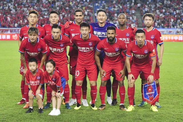 申花vs深圳前瞻：争冠or保级，两队必将全力以赴，3分决定天堂与地狱！