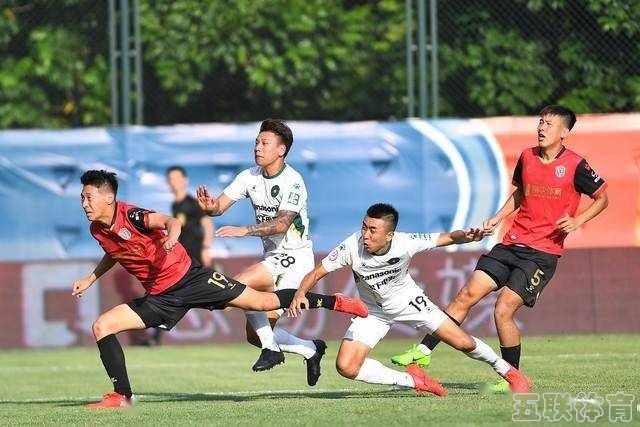 周三002亚洲杯：乌兹别克U20VS伊朗U20，谁能抢占先机？